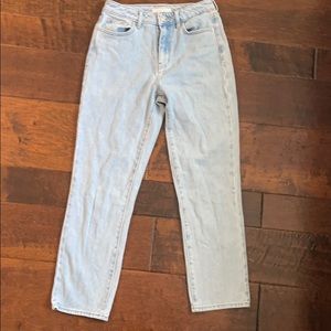 PacSun straight mom jeans light wash